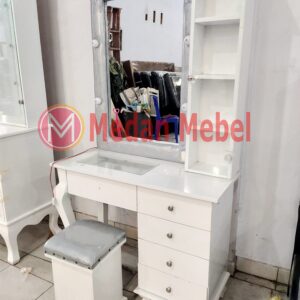 Meja Rias Modern